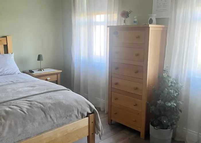 Homestay The Paddocks In Louth Dundalk